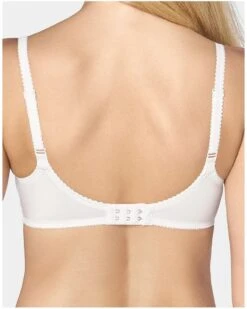 Triumph Soutien-gorge Emboîtant Romy -Lingerie Belle triumph soutien gorge emboitant romy 2