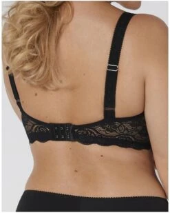 Triumph Soutien-gorge Minimizer Amourette -Lingerie Belle triumph soutien gorge minimizer amourette 1 3
